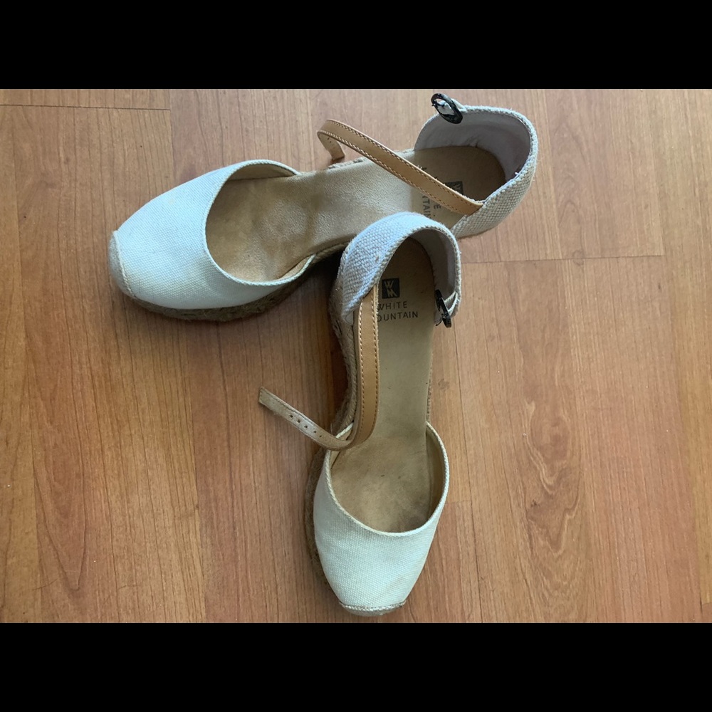 White Mountain Off White Canvas Heels Size 8